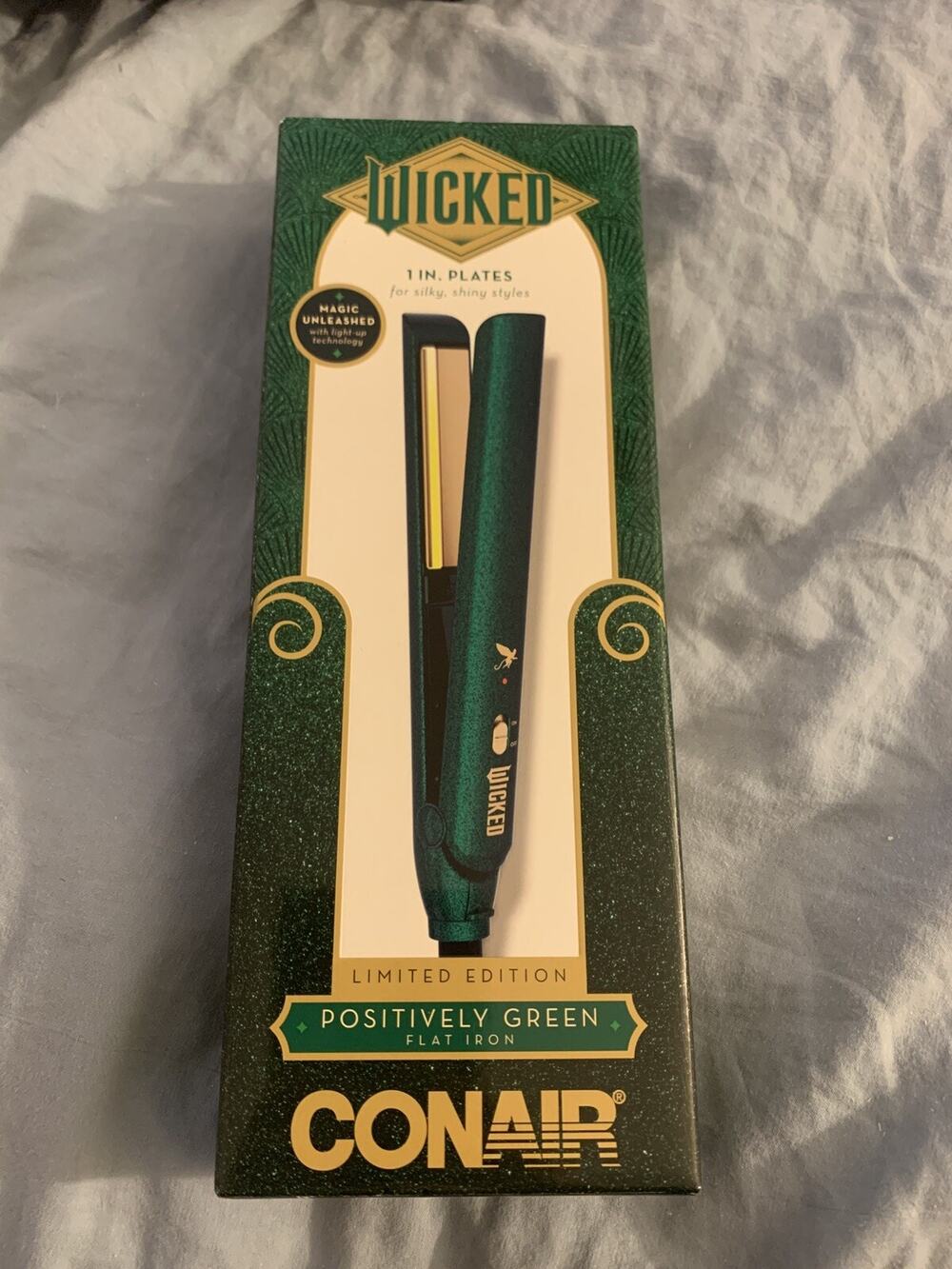 Conair Limited Edition Wicked Positively Green Flat Iron Hair Straightener